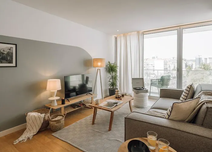 公寓 Minturno - 2 Bedrooms And Balcony In Alvalade *