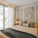 Apartment Minturno - 2 Bedrooms And Balcony In Alvalade *